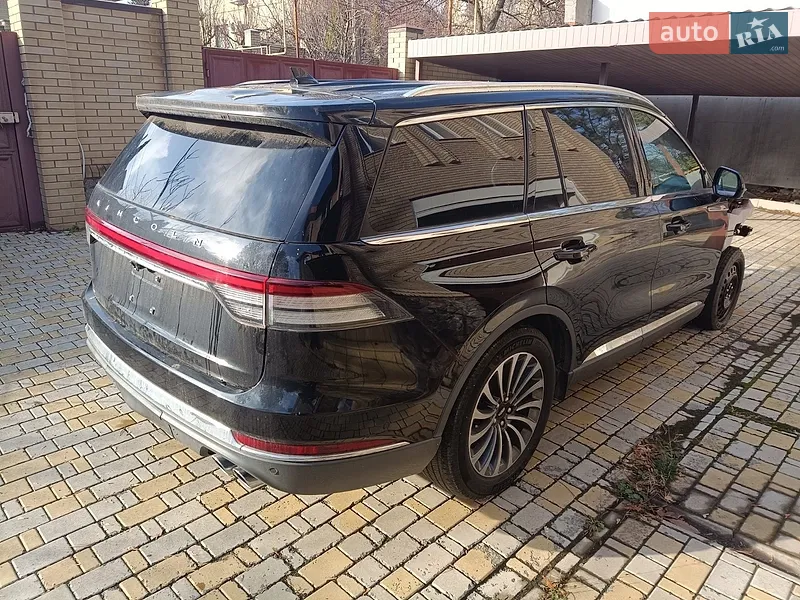 Lincoln Aviator