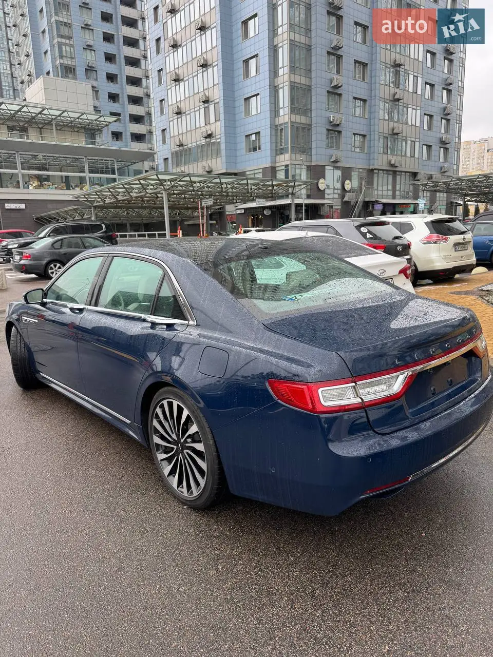 2016 Lincoln Continental - мініатюра 2