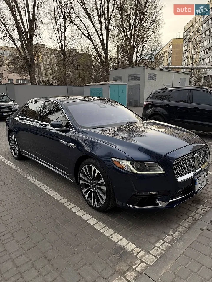 2017 Lincoln Continental - мініатюра 3