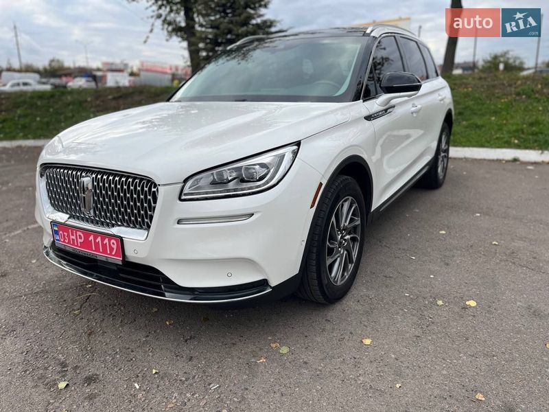 Легковые Lincoln Corsair