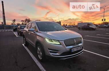 Lincoln MKC  2019