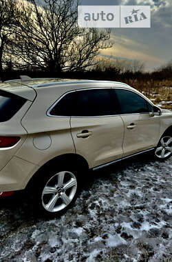 Lincoln MKC  2017