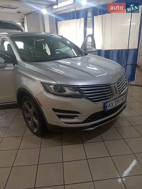 Lincoln MKC 2017