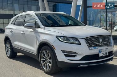 Lincoln MKC  2019
