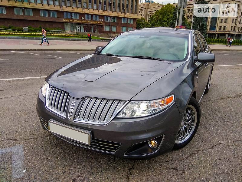 Легковые Lincoln MKS