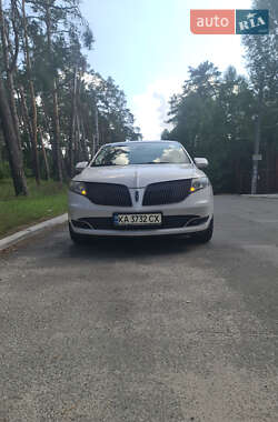 Lincoln MKT  2012