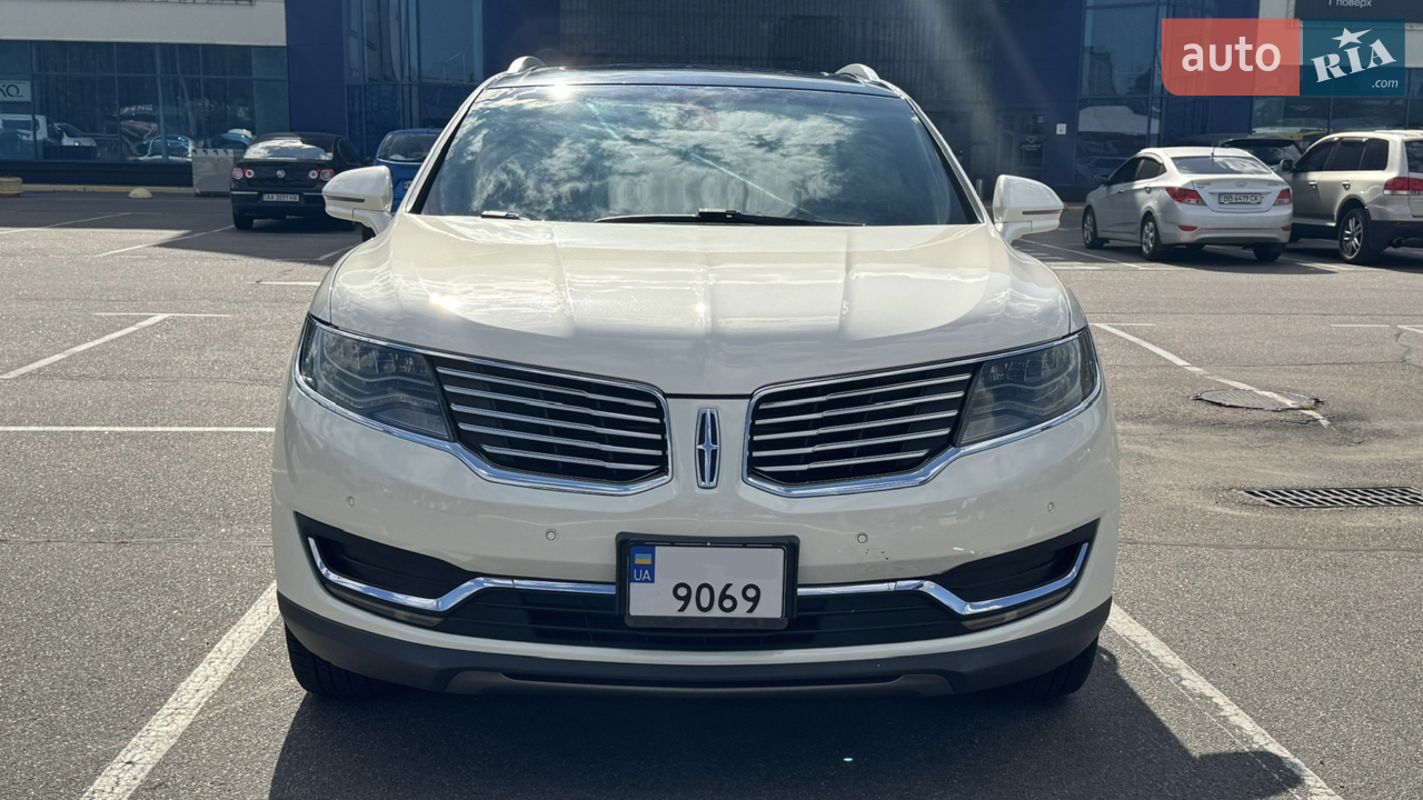 2016 Lincoln MKX - мініатюра 2