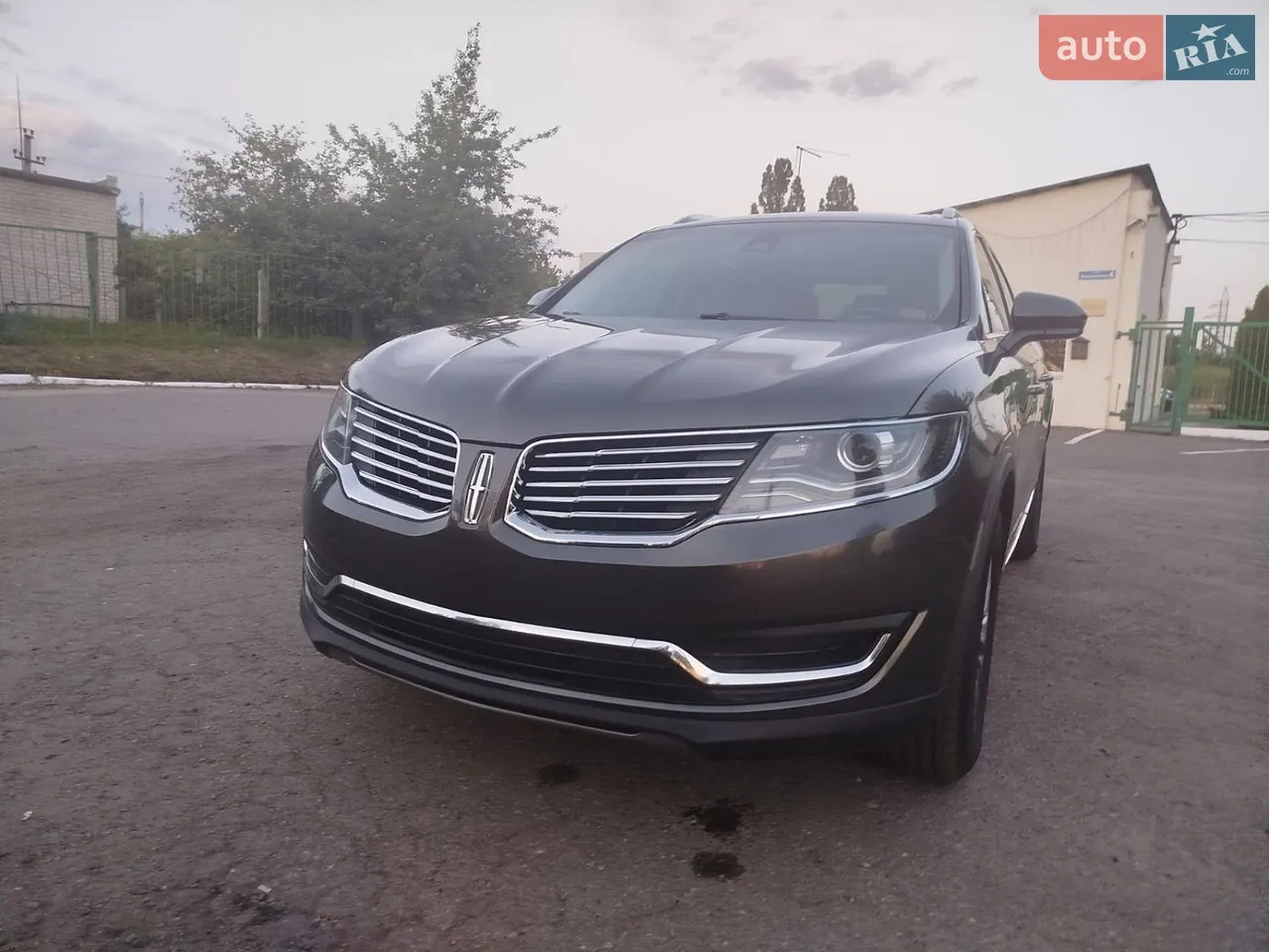 2017 Lincoln MKX - мініатюра 2