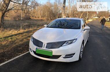 Lincoln MKZ  2014