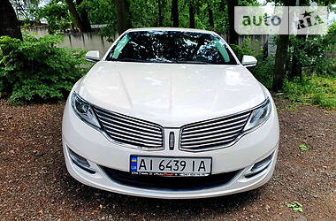 Lincoln MKZ  2015