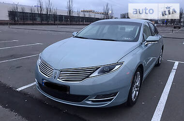 Lincoln MKZ hybrid    2013