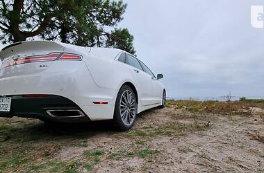 Lincoln MKZ  2015