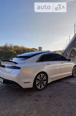 Lincoln MKZ  2016