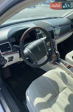 Lincoln MKZ 2012