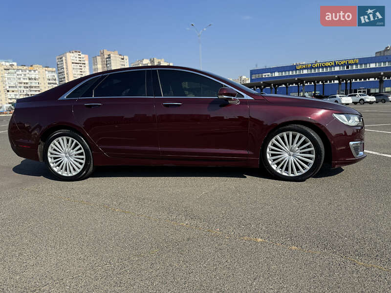 Lincoln MKZ