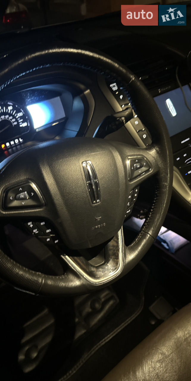 2014 Lincoln MKZ - мініатюра 3