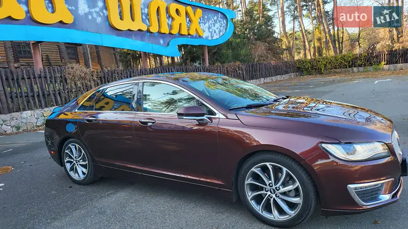 Lincoln MKZ 2019