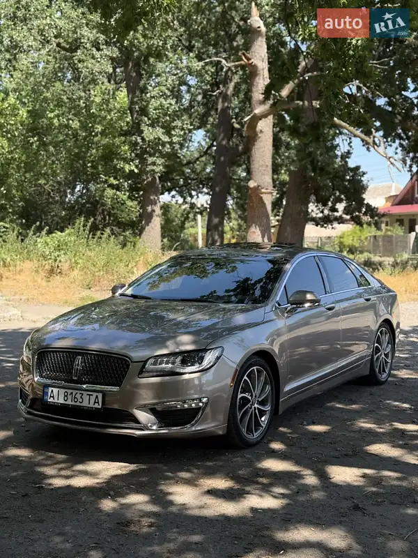 Lincoln MKZ 2019