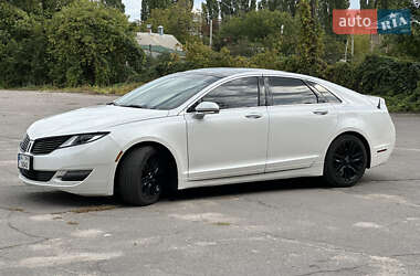 Lincoln MKZ  2012