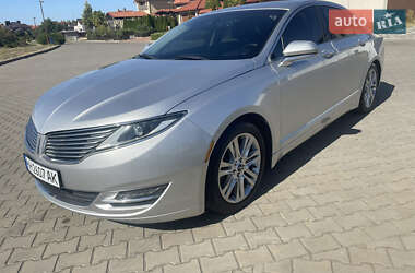 Lincoln MKZ 2015