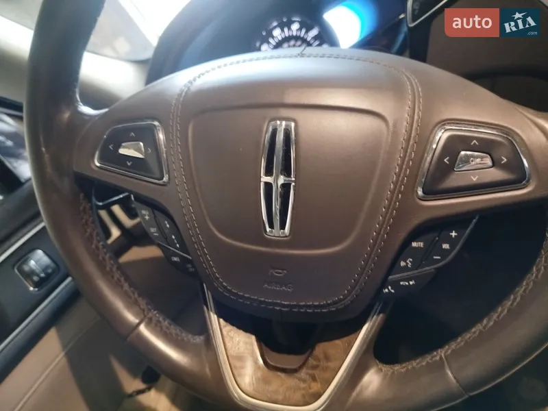 Lincoln MKZ