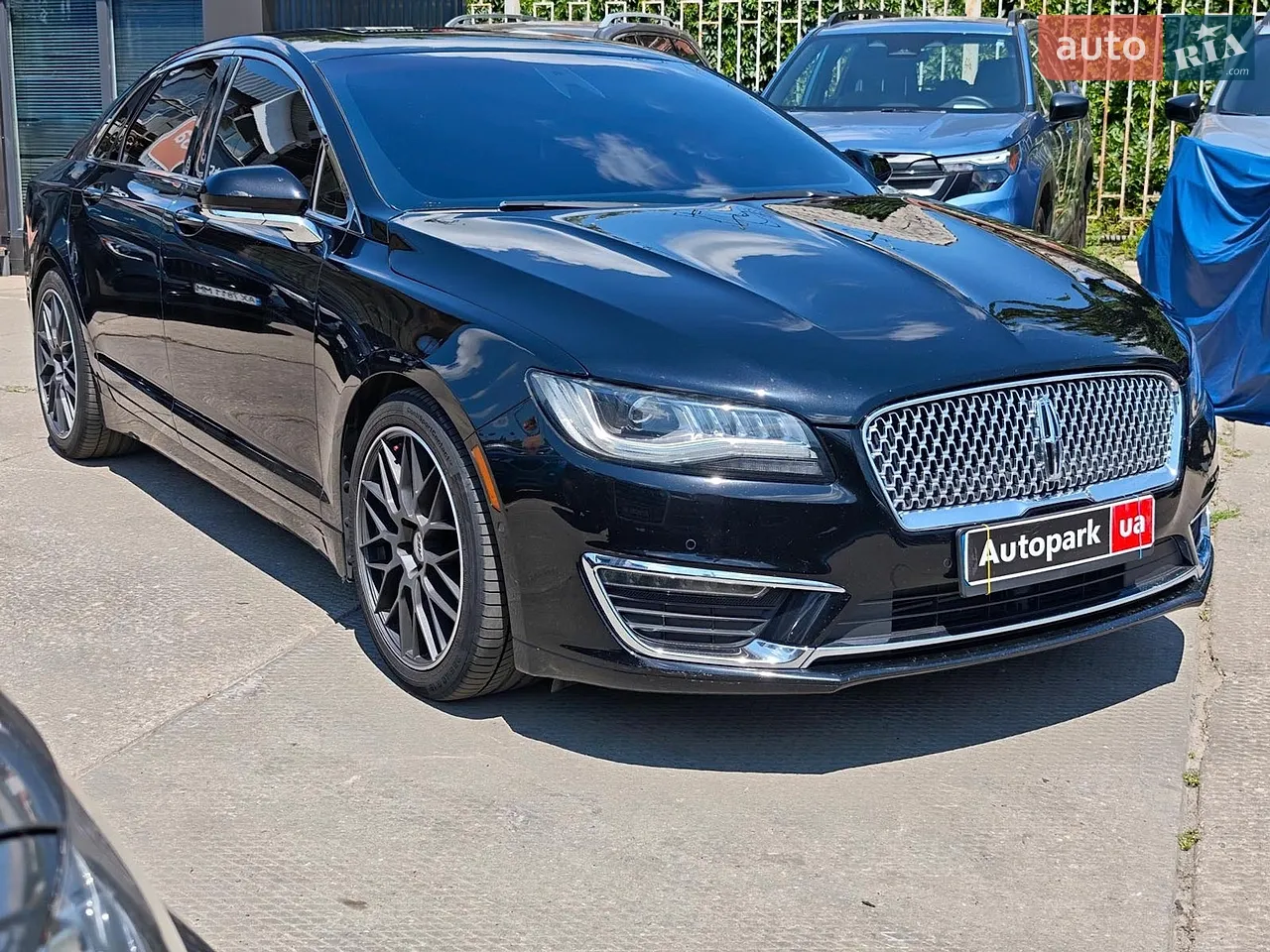 2016 Lincoln MKZ - мініатюра 3