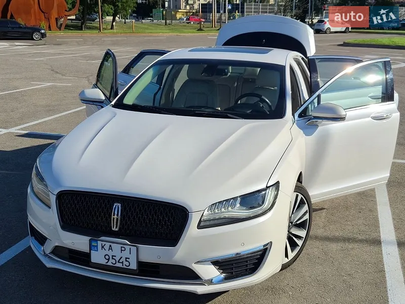 Lincoln MKZ 2019