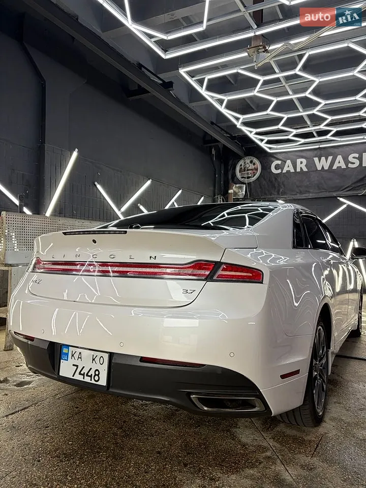 2015 Lincoln MKZ - мініатюра 3