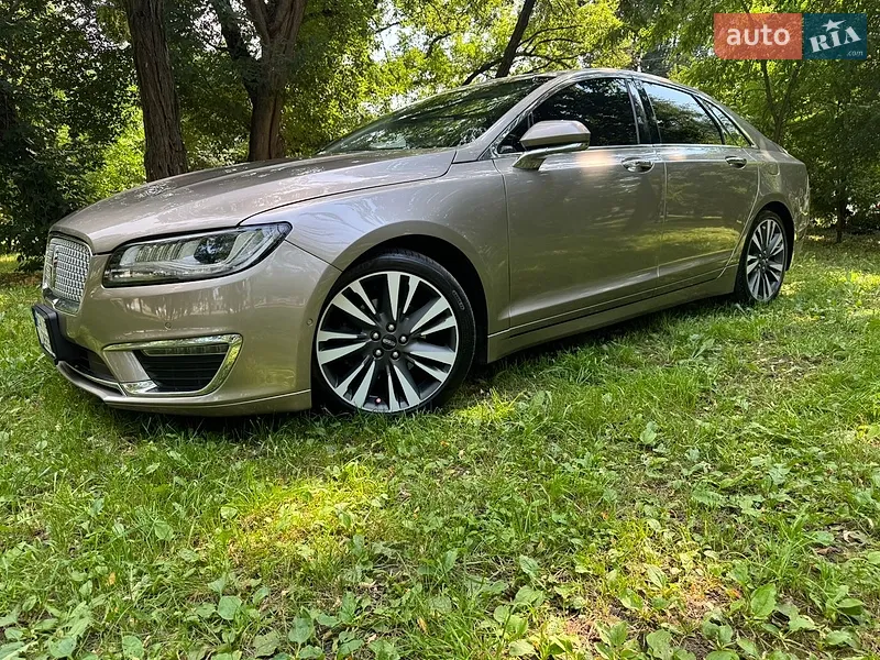 Lincoln MKZ 2019