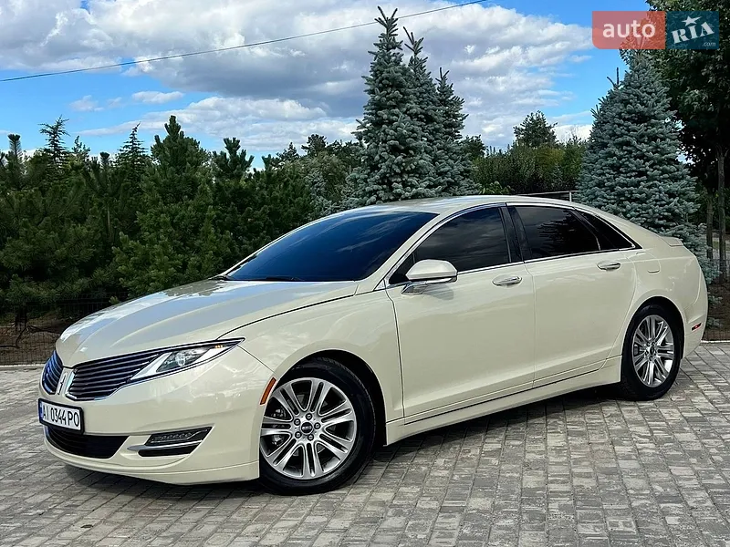 Lincoln MKZ 2014