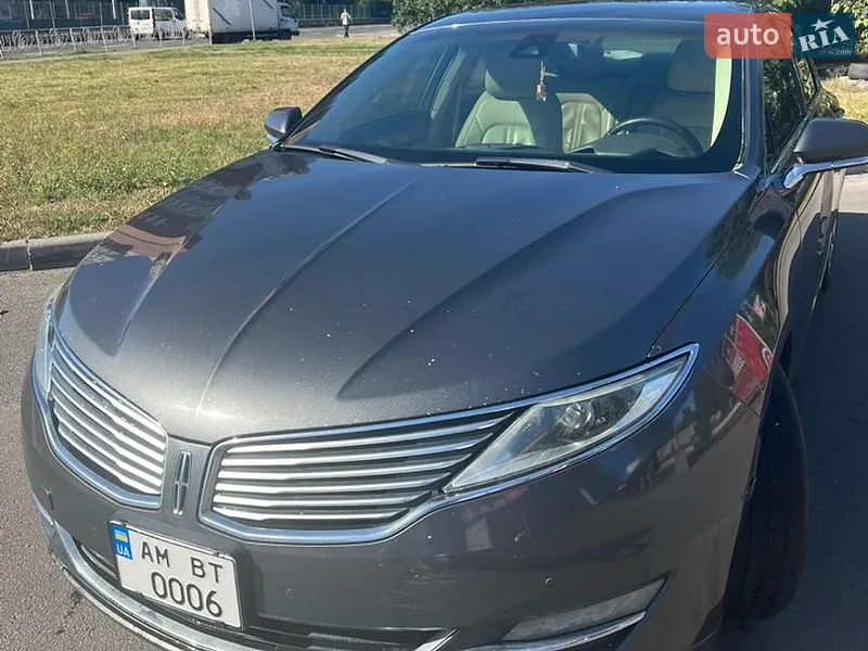 Lincoln MKZ 2014