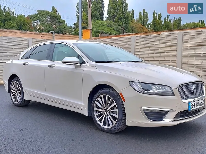 Lincoln MKZ 2019