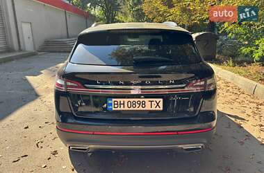 Lincoln Nautilus  2019