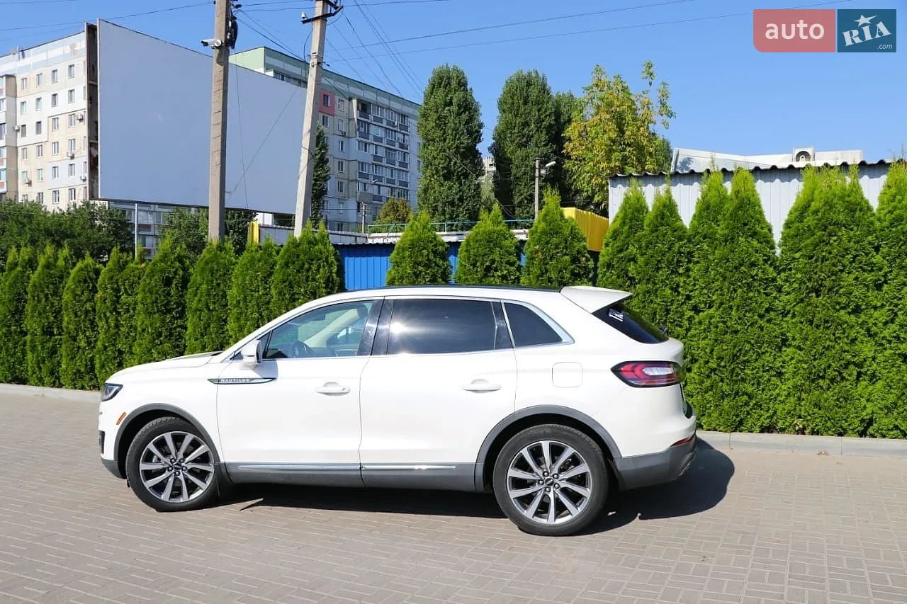 2019 Lincoln Nautilus - мініатюра 2