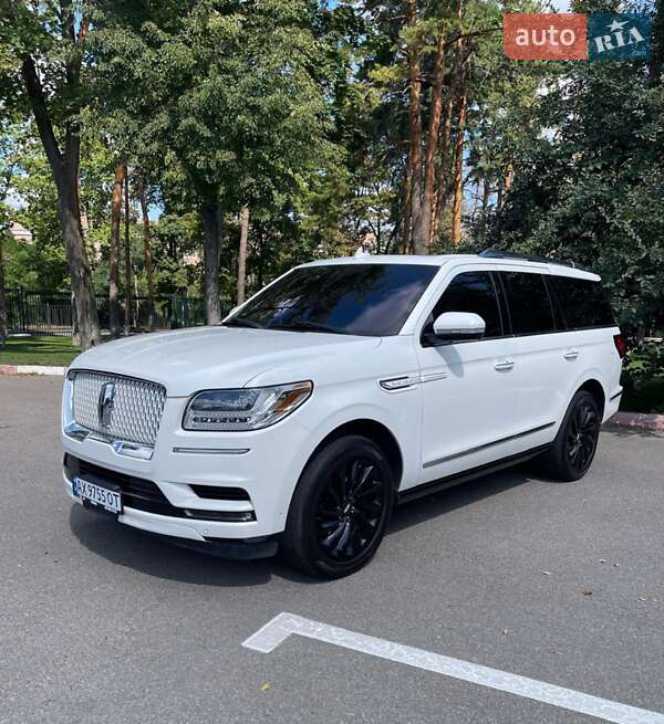 Lincoln Navigator