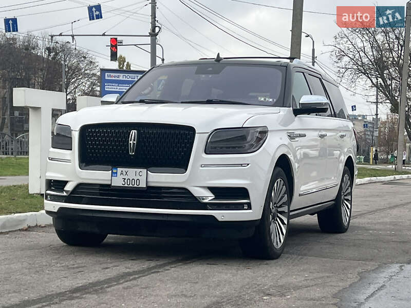 Lincoln Navigator