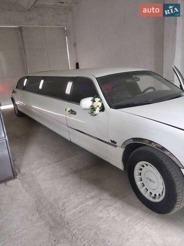 Lincoln Town Car