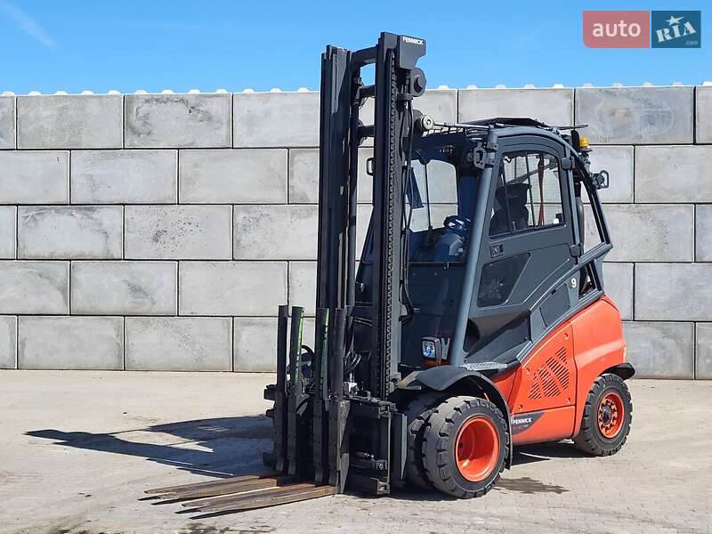 Вилочний навантажувач Linde H 40 T-02
