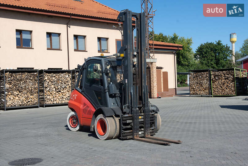 Вилочний навантажувач Linde H 50T