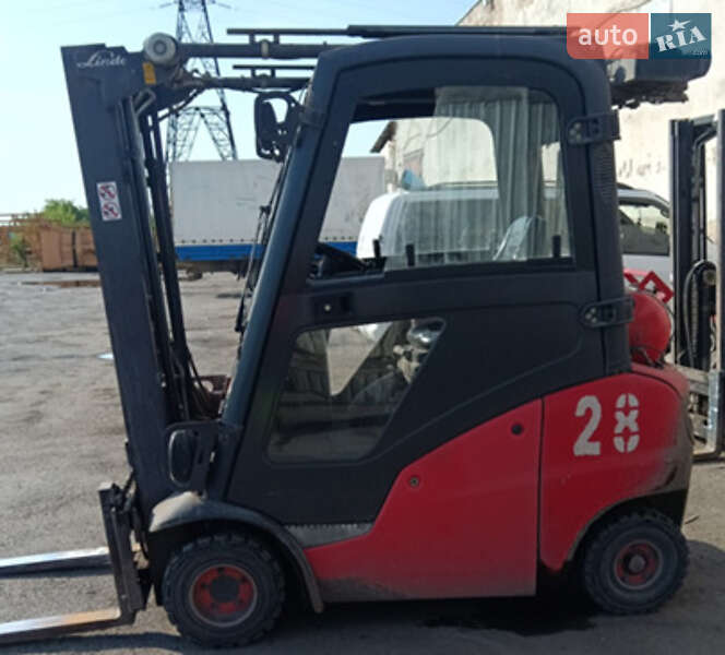 Вилочний навантажувач Linde H20T