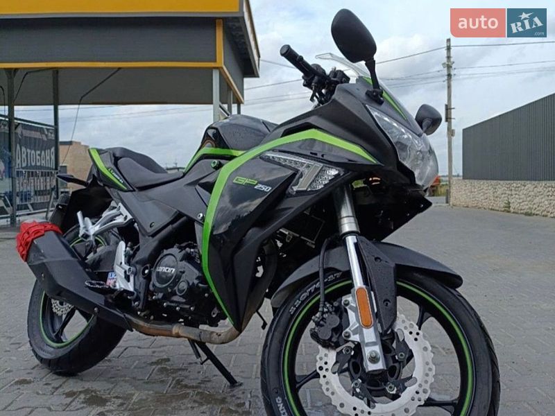 Спортбайк Loncin 250