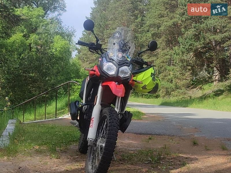 Мотоцикл Внедорожный (Enduro) Loncin 250