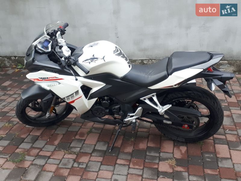Спортбайк Loncin GP 2015 в Пятихатках