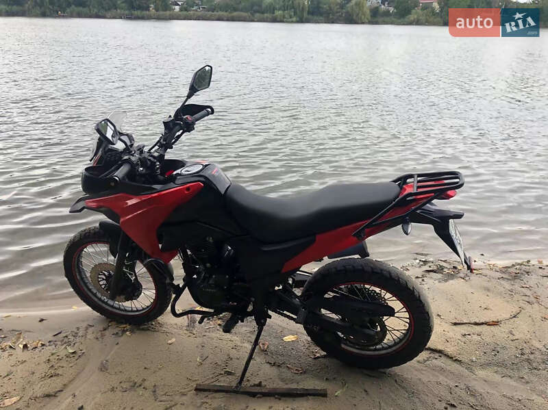 Мотоцикл Багатоцільовий (All-round) Loncin LX 200