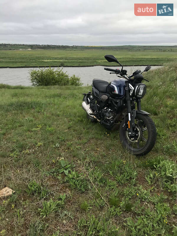 Спортбайк Loncin LX 250-12C