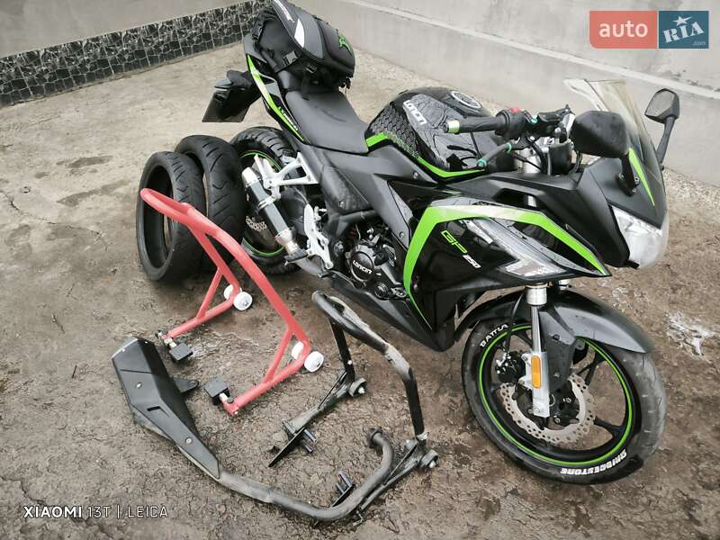 Мотоцикл Без обтекателей (Naked bike) Loncin LX 250GS-2A