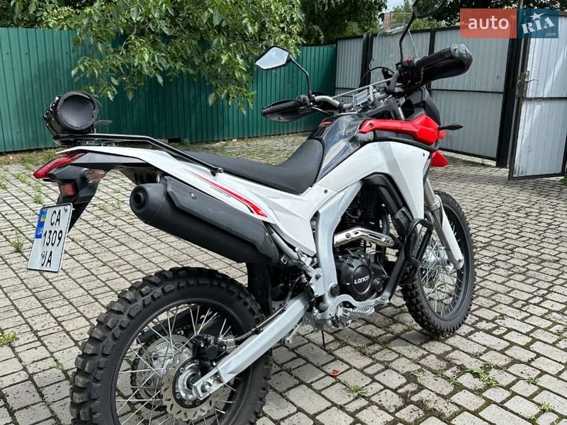 Мотоцикл Спорт-туризм Loncin LX 250GY-3