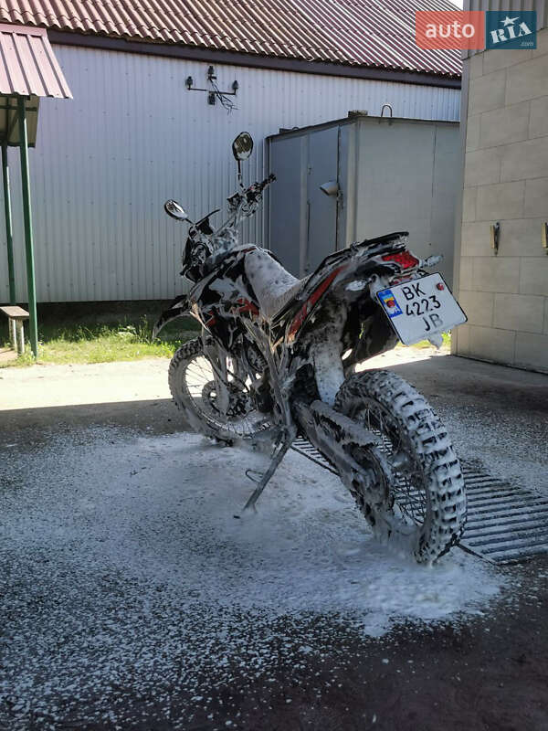 Мопеды Loncin LX 250GY-3G