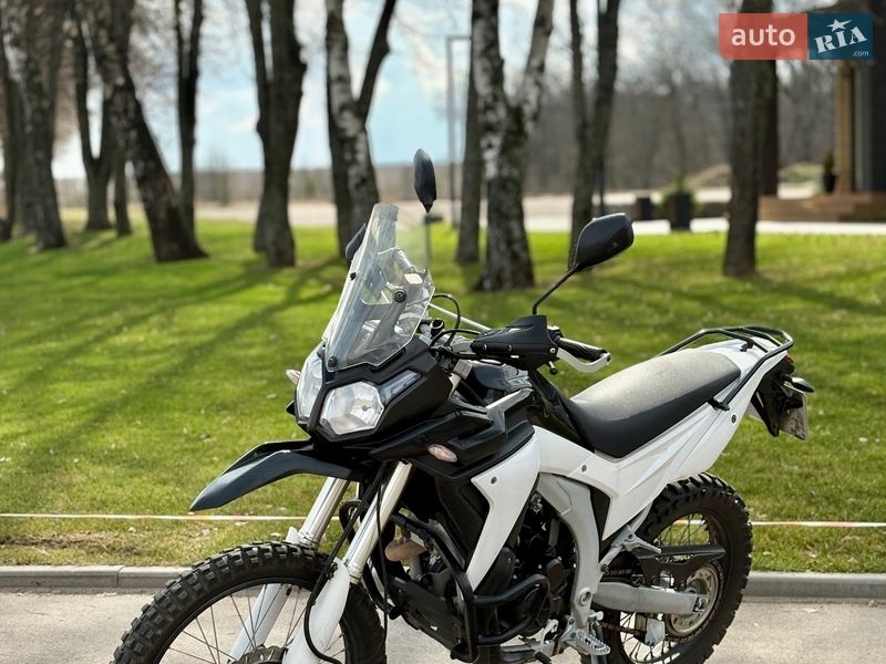 Мотоцикл Спорт-туризм Loncin LX 250GY-3G