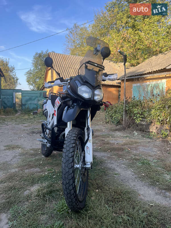 Мотоцикл Внедорожный (Enduro) Loncin LX 300GY-A